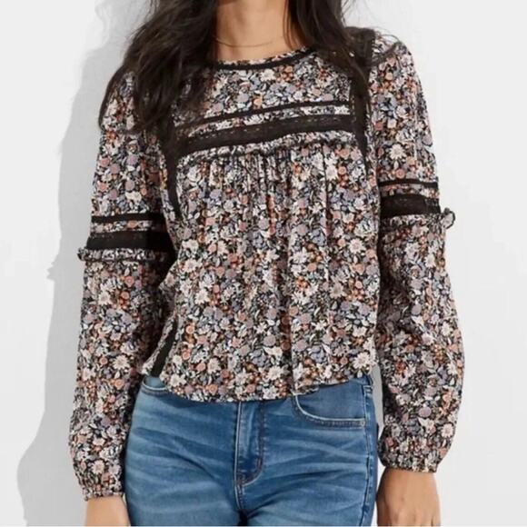 American Eagle Outfitters Tops - American Eagle Open Back Floral Blouse Long‎ Sleeve Top Size S